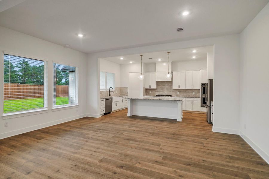 The dining room and adjoining kitchen. The dining room and adjoining kitchen.