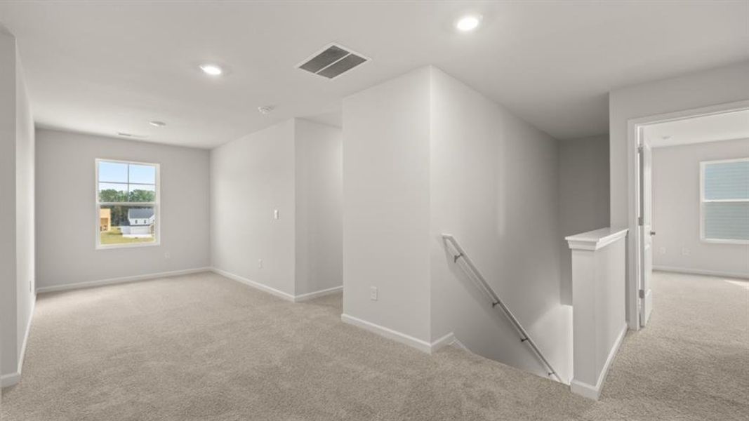 Spacious, unfurnished interior of a new home in Fairway 17 at Mirror Lake, Villa Rica (Image 30).