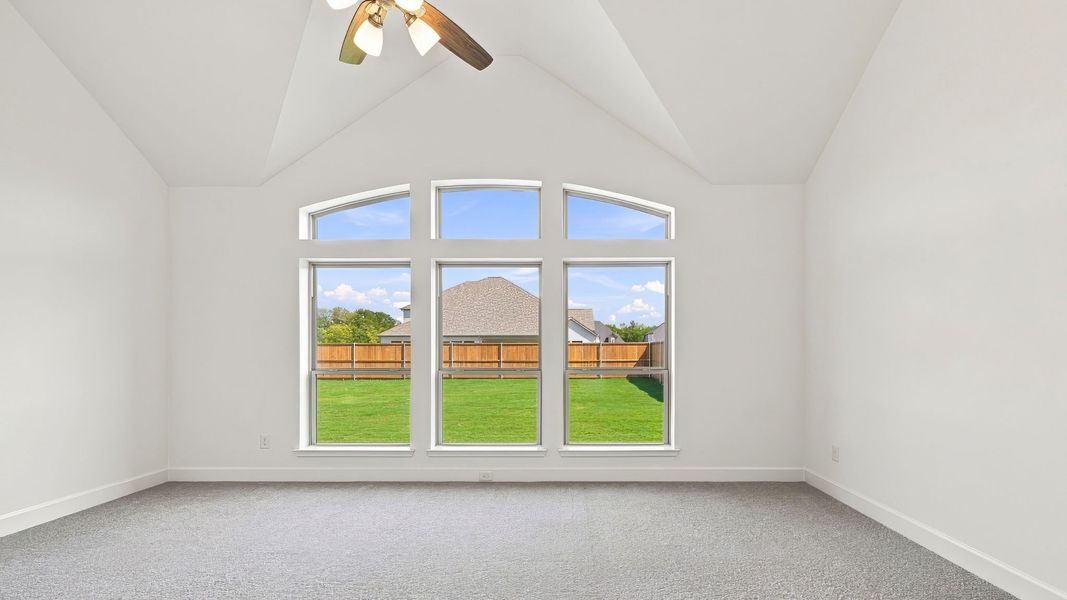 Spacious, unfurnished interior of a new home in Sonoma Verde, McLendon-Chisholm (Image 15).
