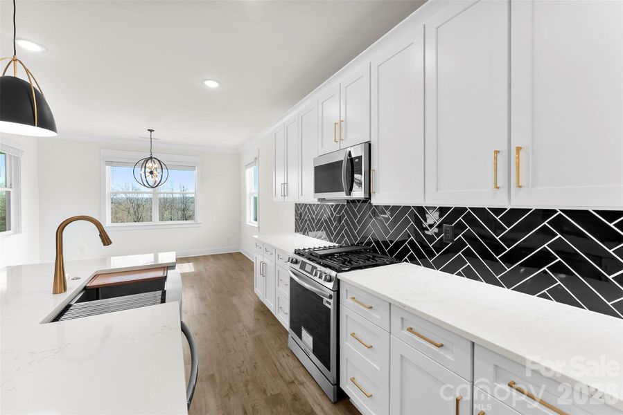 Furnished interior view inside a new home in , Kings Mountain (Image 8). Furnished interior view inside a new home in , Kings Mountain (Image 8).