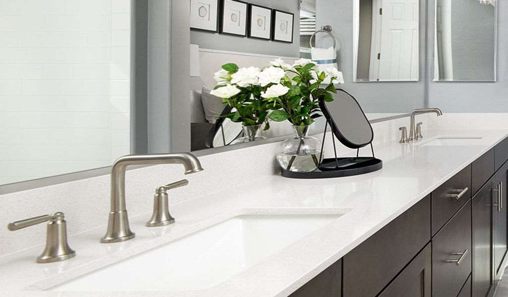 Coronado-L723-Stonehaven Bathroom