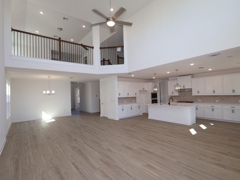 Spacious, unfurnished interior of a new home in Edgewood, Leander (Image 19). Spacious, unfurnished interior of a new home in Edgewood, Leander (Image 19).