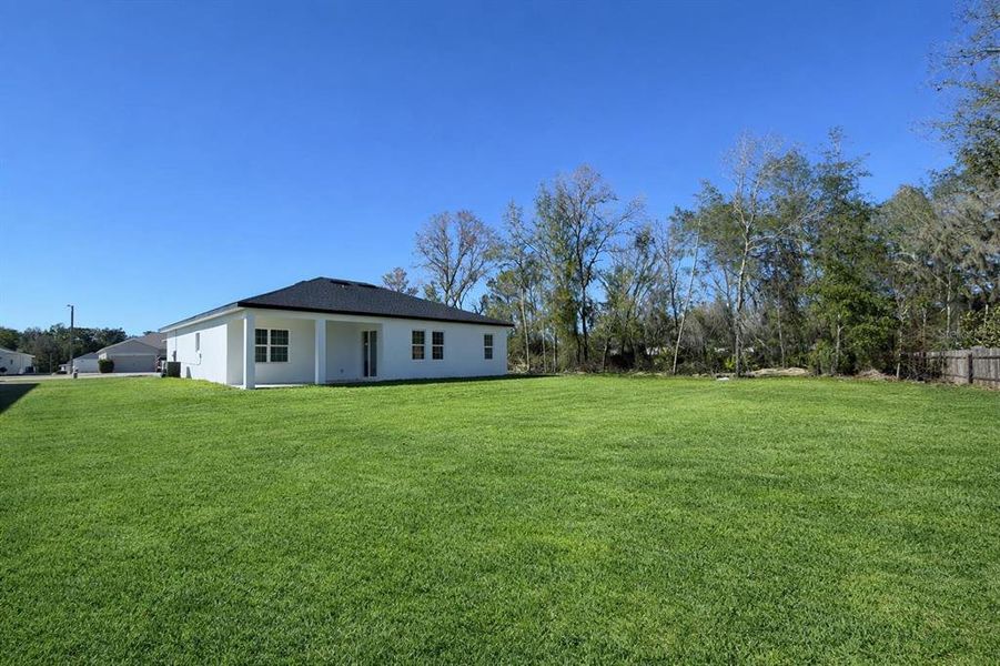 Exterior details and patio area of a home in , Ocala (Image 22).