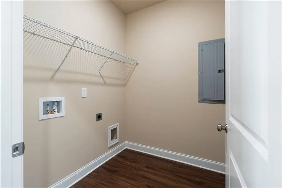 Spacious, unfurnished interior of a new home in , Waleska (Image 11). Spacious, unfurnished interior of a new home in , Waleska (Image 11).