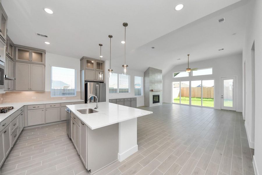 Furnished interior view inside a new home in Meridiana, Manvel (Image 14).