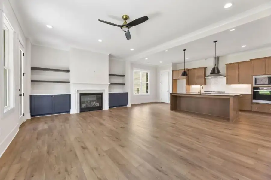 Spacious, unfurnished interior of a new home in Hillshire, Cumming (Image 18).