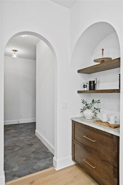 Image 86 of a home in .