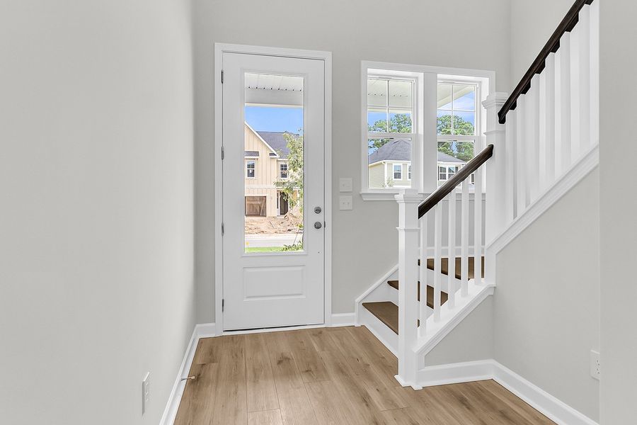 Spacious, unfurnished interior of a new home in Pineland Preserve, Summerville (Image 19).