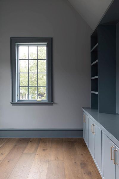 Spacious, unfurnished interior of a new home in , Houston (Image 15).