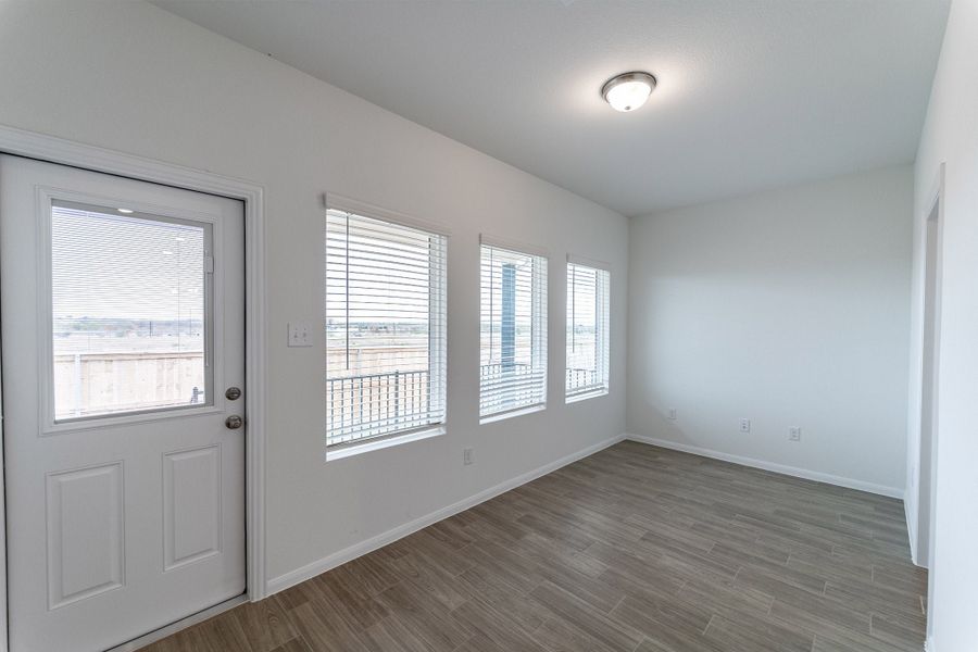 Spacious, unfurnished interior of a new home in Briarwood, Elgin (Image 12).