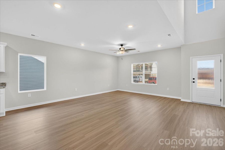 Spacious, unfurnished interior of a new home in Stagecoach Station, Gastonia (Image 11). Spacious, unfurnished interior of a new home in Stagecoach Station, Gastonia (Image 11).