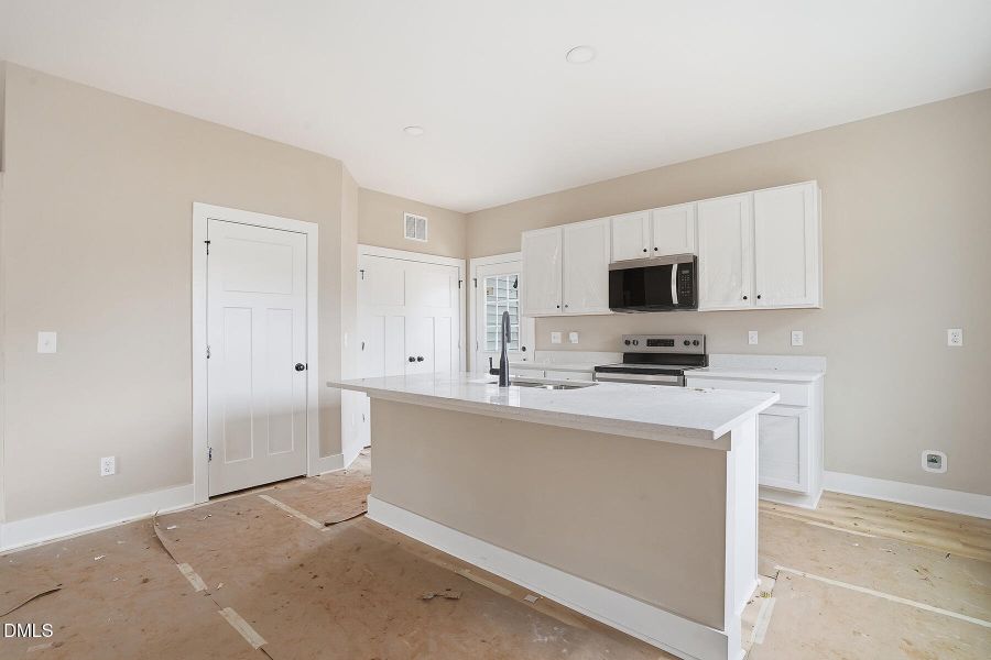 11 Halifax Ave-34 11 Halifax Ave-34