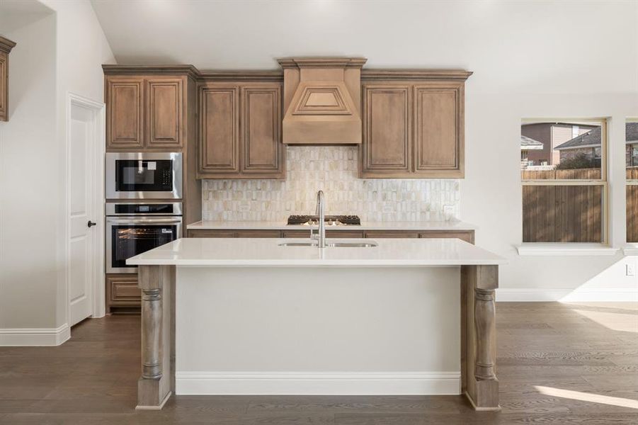 Furnished interior view inside a new home in Sable Creek, Sanger (Image 9).
