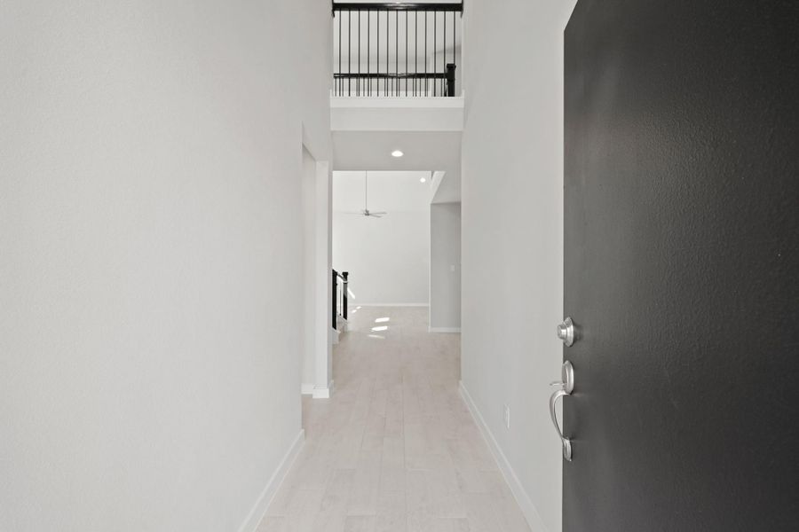 Spacious, unfurnished interior of a new home in Huntington Place, Rosharon (Image 11). Spacious, unfurnished interior of a new home in Huntington Place, Rosharon (Image 11).