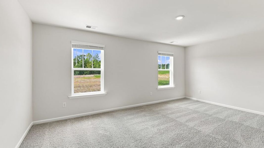 Spacious, unfurnished interior of a new home in Harrier Point, Woodruff (Image 36).
