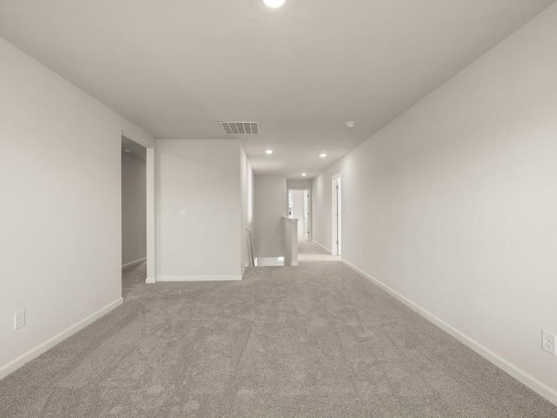 Spacious, unfurnished interior of a new home in Parkside at Carter Grove, Cartersville (Image 39).