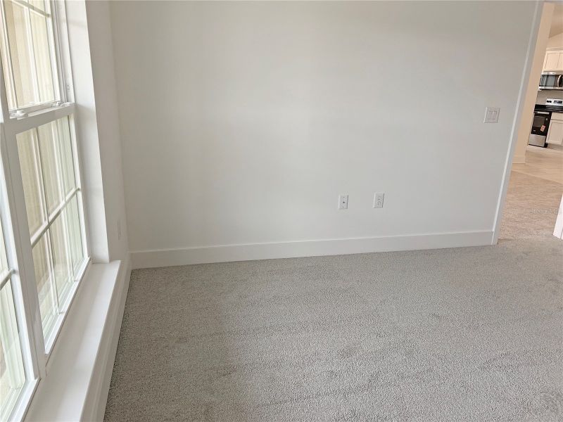 Spacious, unfurnished interior of a new home in Arbor Park, Leesburg (Image 14).
