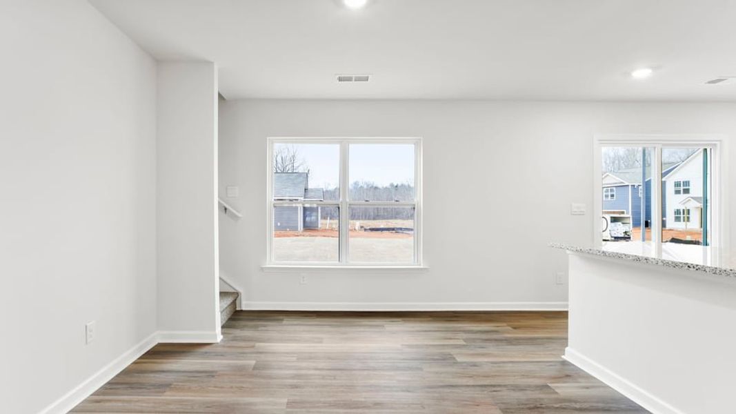 Spacious, unfurnished interior of a new home in Varner Station, Woodruff (Image 20).