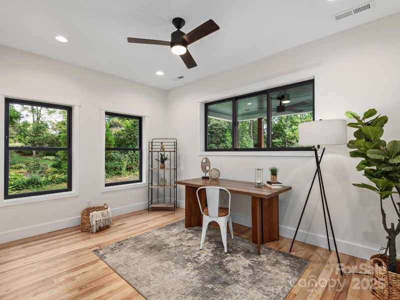 Additional bedroom or flexible space for home office or hobbies