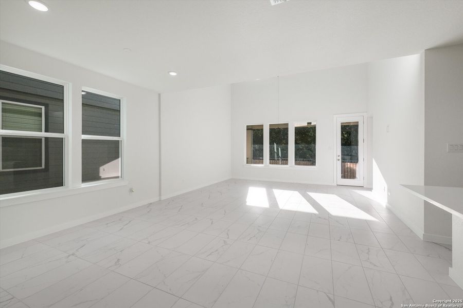 Spacious, unfurnished interior of a new home in Park Hill Commons, San Antonio (Image 15).