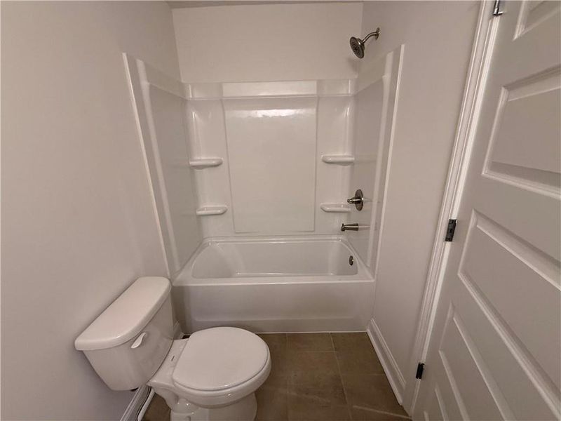 Furnished interior view inside a new home in , Gainesville (Image 5).