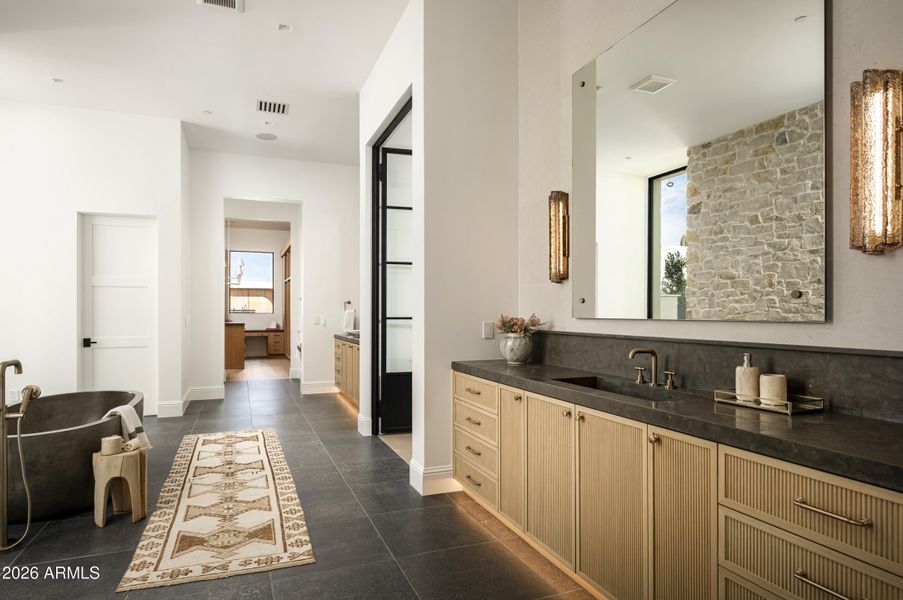 7031 E Paradise Drive-30