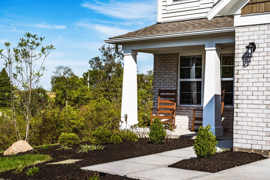 Representative exterior details of a home built from the Wesley by Fischer Homes in Sage Woods, Dallas (Image 3).