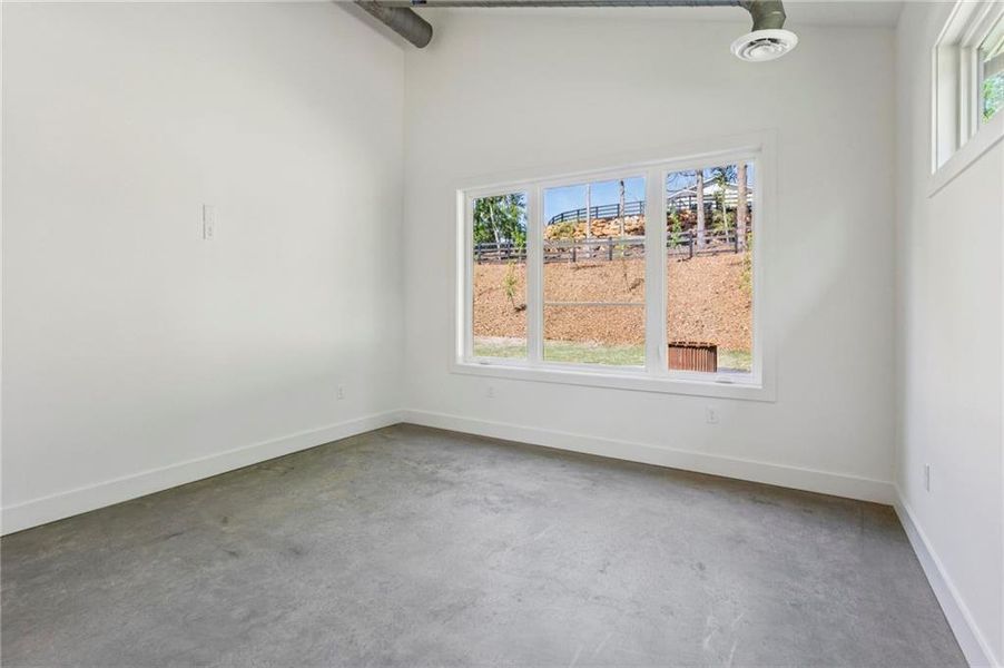 Spacious, unfurnished interior of a new home in , Marietta (Image 21).