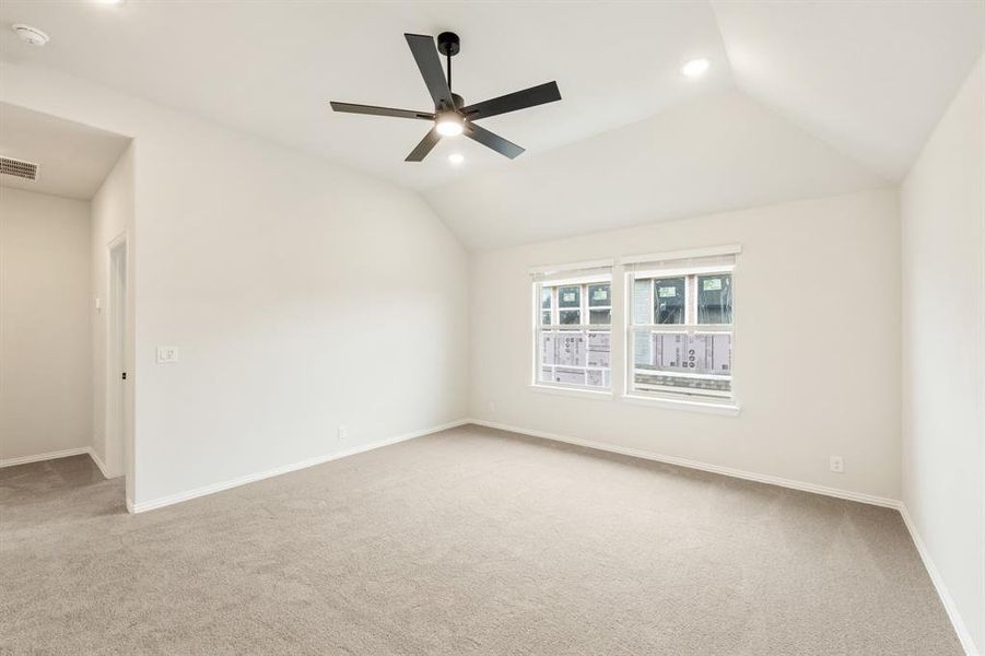 Spacious, unfurnished interior of a new home in Devonshire Classic 60-65, Forney (Image 20). Spacious, unfurnished interior of a new home in Devonshire Classic 60-65, Forney (Image 20).