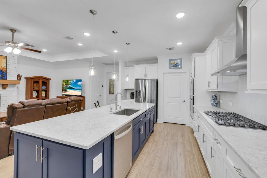 Furnished interior view inside a new home in Del Webb in Chambers Creek, Willis (Image 12). Furnished interior view inside a new home in Del Webb in Chambers Creek, Willis (Image 12).