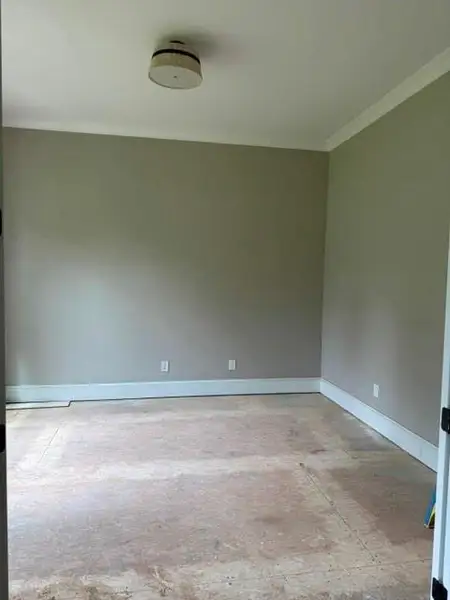 Spacious, unfurnished interior of a new home in , Atlanta (Image 3).