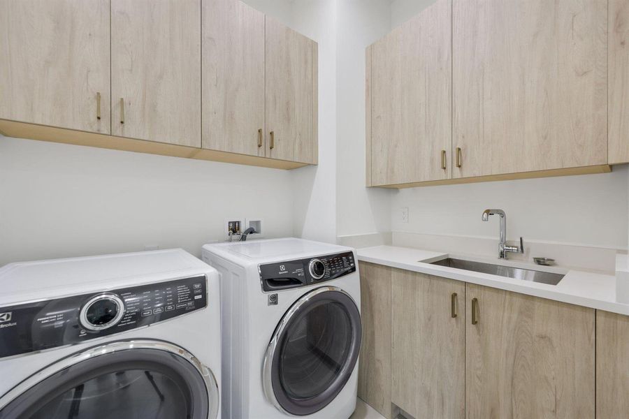 Aspen Model laundry room