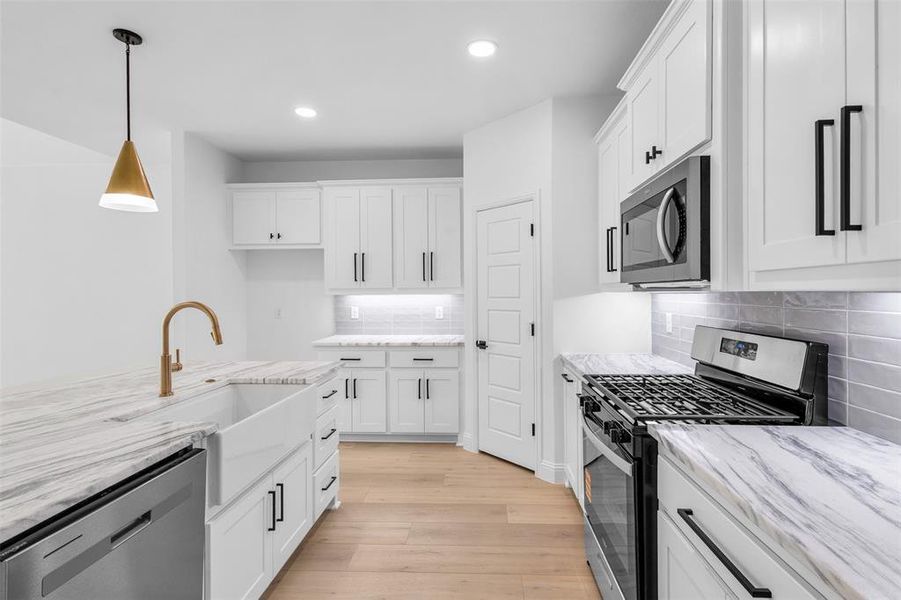Furnished interior view inside a new home in , Fort Worth (Image 11). Furnished interior view inside a new home in , Fort Worth (Image 11).