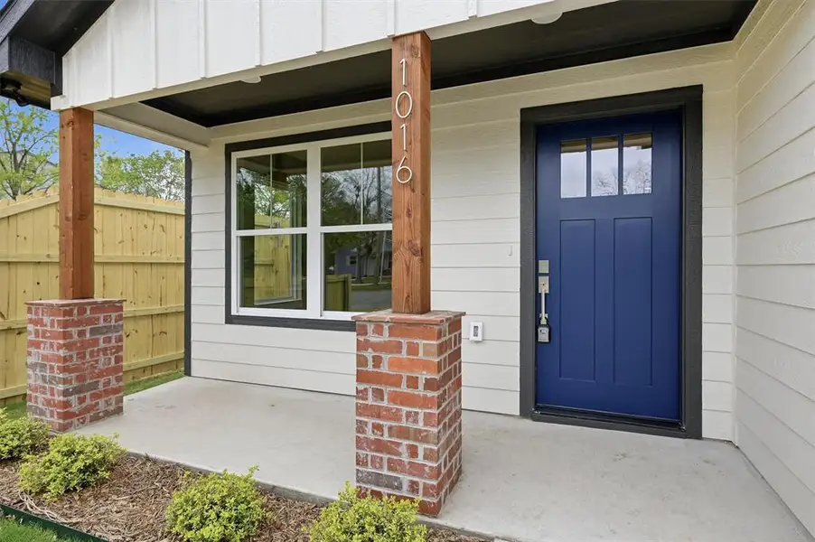Exterior details and patio area of a home in , Sherman (Image 4).