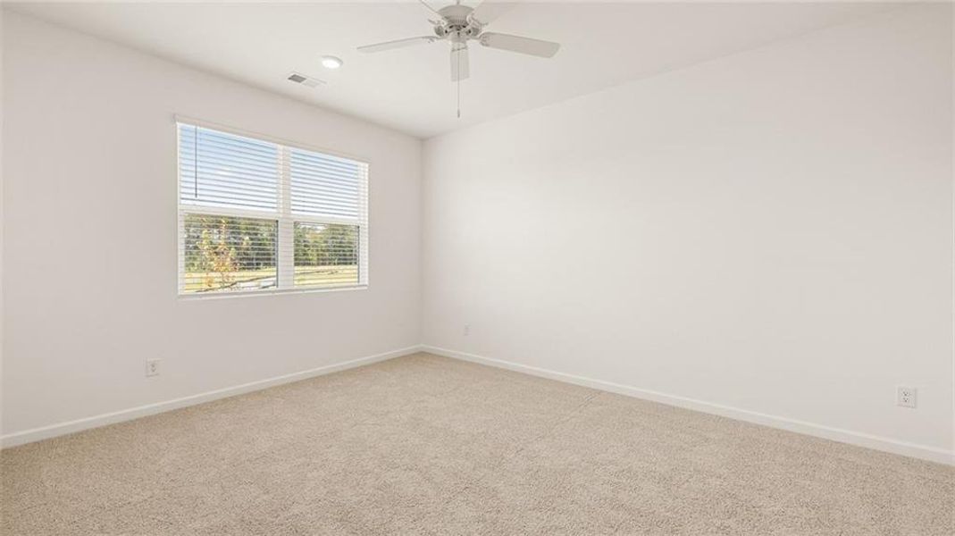 Spacious, unfurnished interior of a new home in Oakchase at Hampton, Hampton (Image 19).
