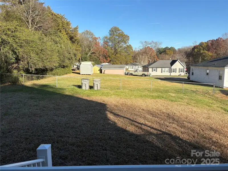 Image 21 of a home in .