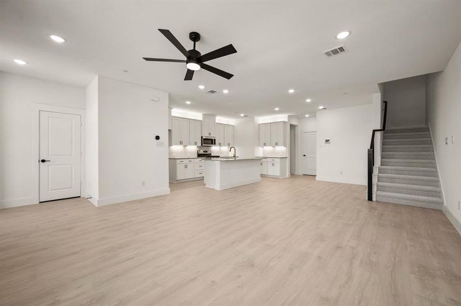 Our Aurora plan offers a fantastic open concept floor plan designed for entertaining! Our Aurora plan offers a fantastic open concept floor plan designed for entertaining!