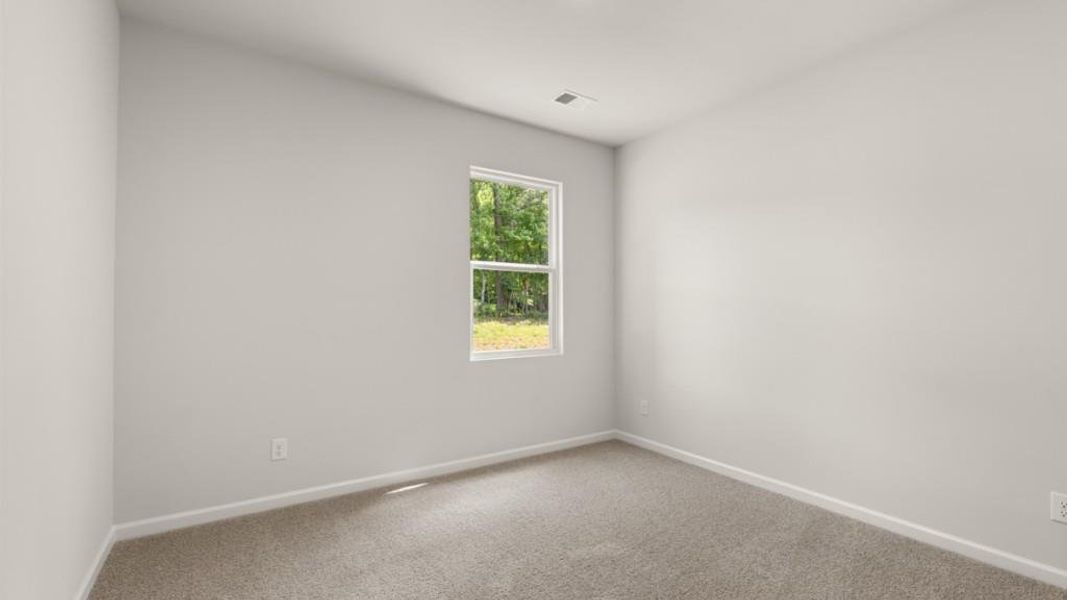 Spacious, unfurnished interior of a new home in Fairhaven, Lithia Springs (Image 29).