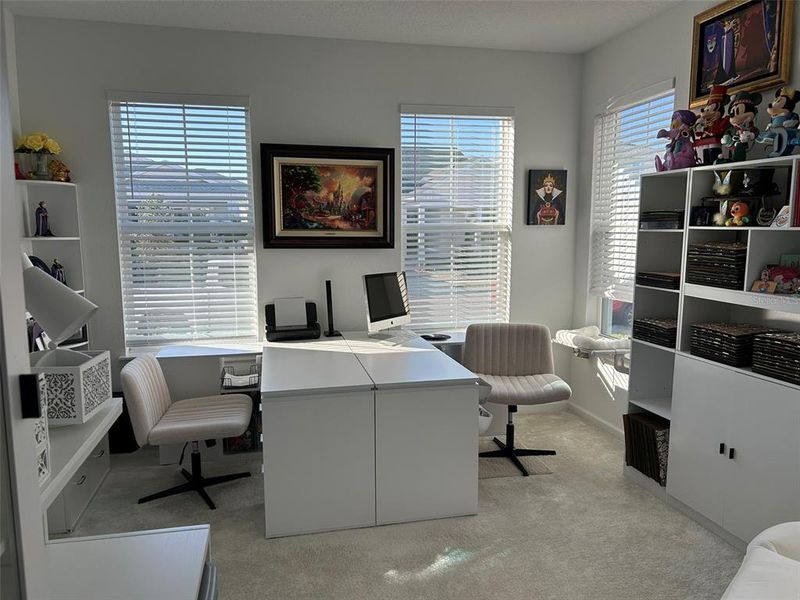 Furnished interior view inside a new home in , Winter Garden (Image 9).