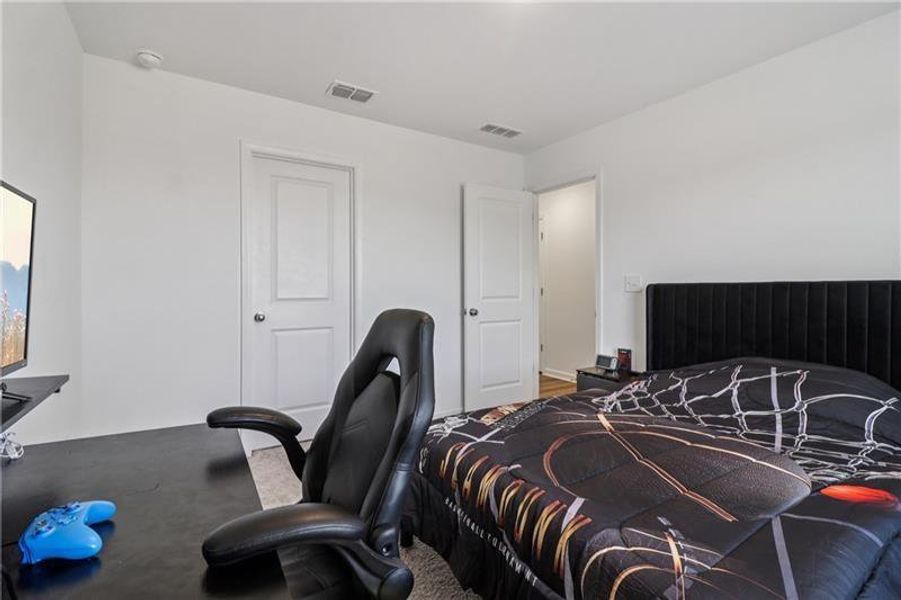 Furnished interior view inside a new home in , Gainesville (Image 47).