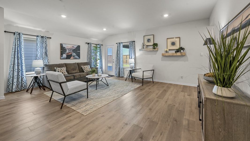Furnished interior view inside a new home in Saddlebrook, Waxahachie (Image 9).