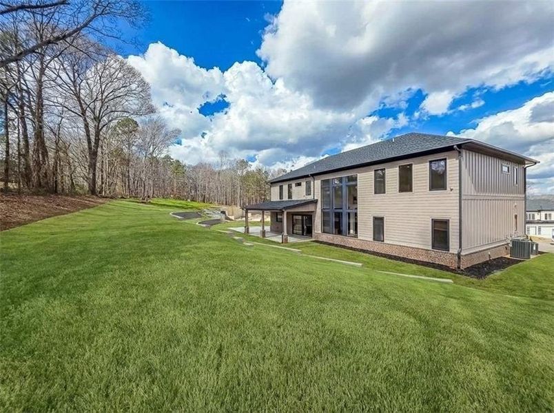 Exterior details and patio area of a home in , Auburn (Image 4).