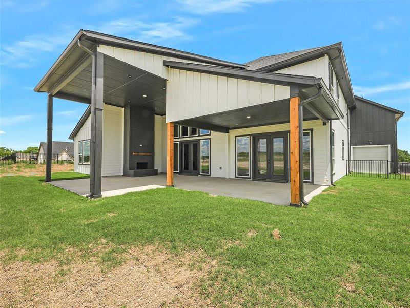 Situated on a 1-acre lot, this home is pool-ready and ideal for both relaxed family living and grand entertaining.