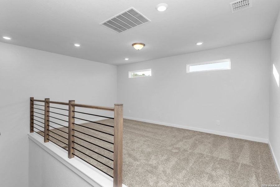Spacious, unfurnished interior of a new home in , San Antonio (Image 21).