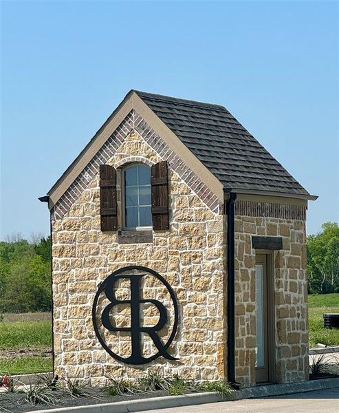 Guard house at entry adds a nice touch.