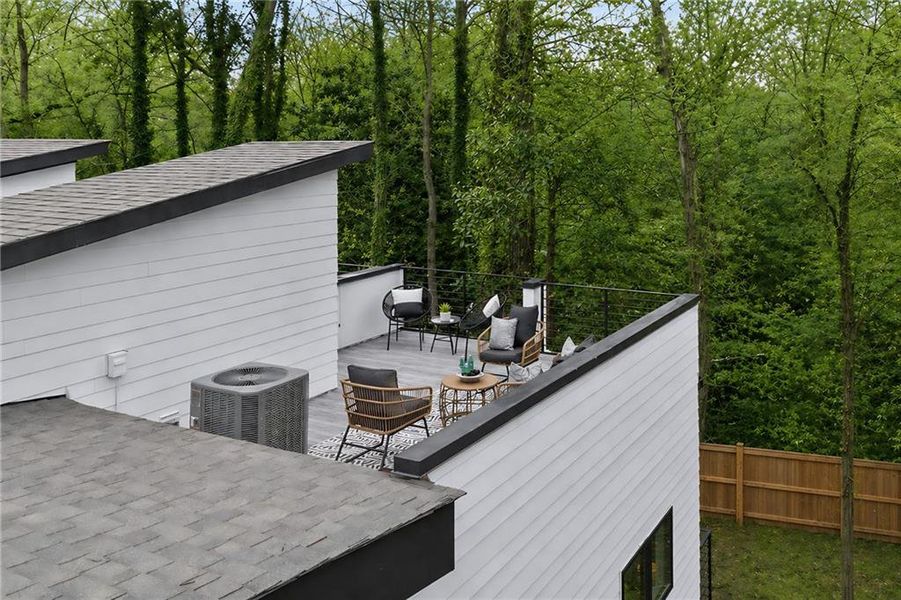 Exterior details and patio area of a home in Lavista, Atlanta (Image 26).