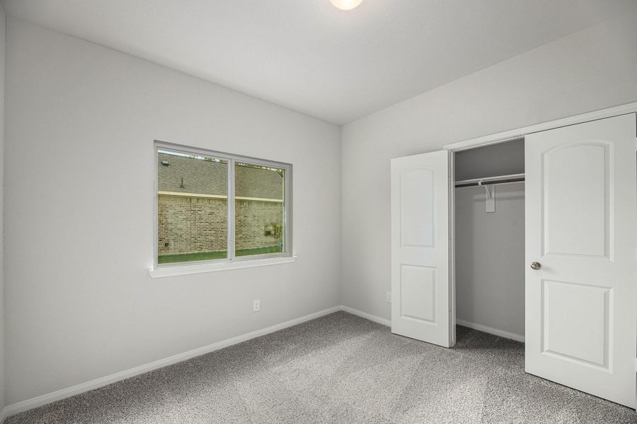 Spacious, unfurnished interior of a new home in , West Columbia (Image 13).