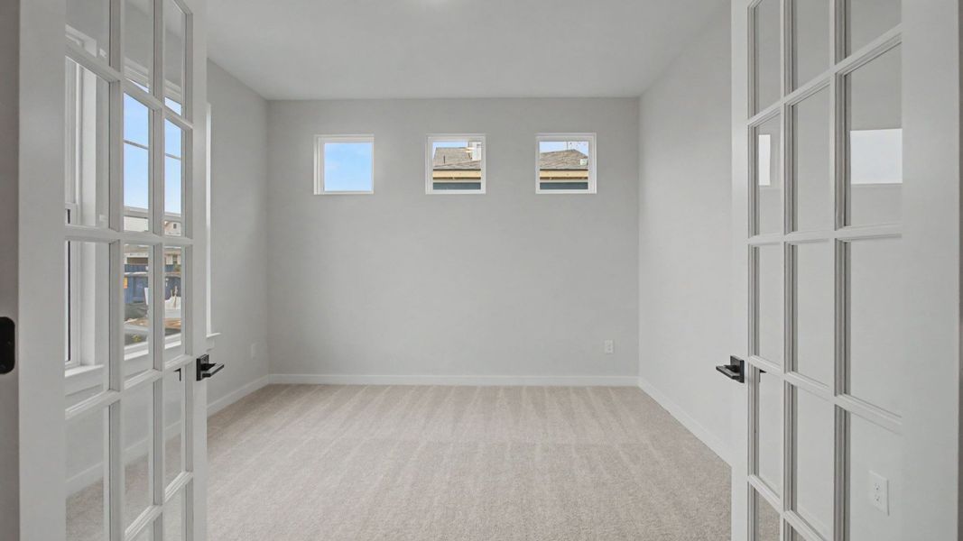 Furnished interior view inside a new home in McClure Farms, Columbia (Image 10).