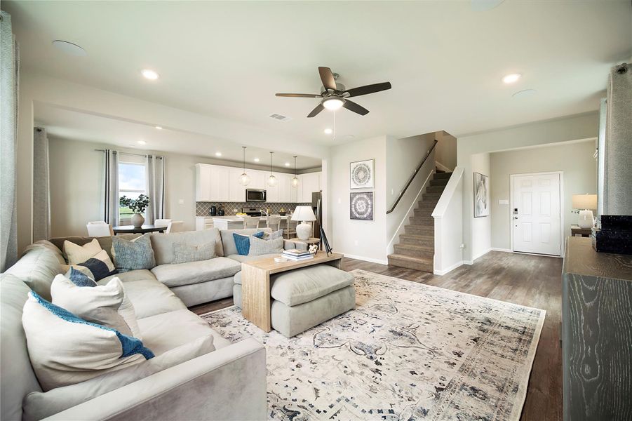 Furnished interior view inside a new home in Montgomery Ridge: Landmark Collection, Montgomery (Image 34).