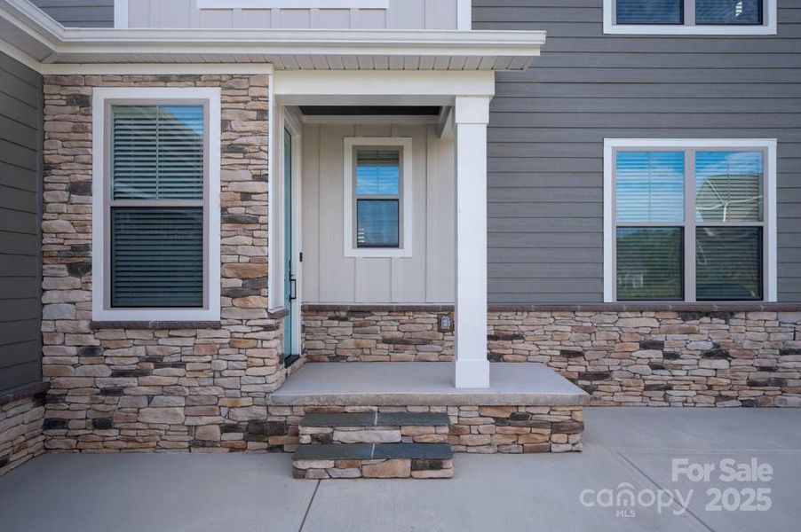 Exterior details and patio area of a home in Stoneridge Hills, Rock Hill (Image 32).